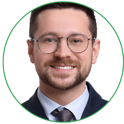 Smiling logistics customer giving a testimonial about ShipWise Group’s FCL, LCL, Air Cargo, and Pre‑Shipment Inspection services